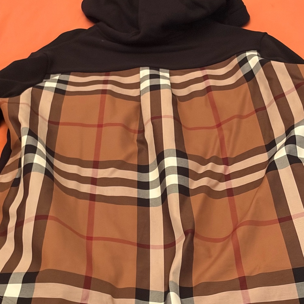 Burberry Black Hoodie nova check back.